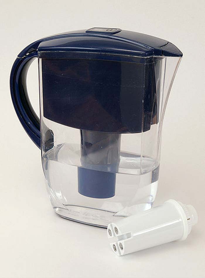 How to Clean a Water Filter Pitcher