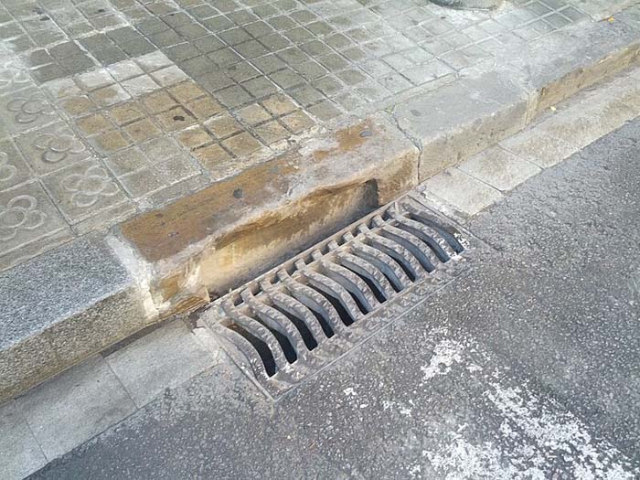 How Do Drainage Grates Work