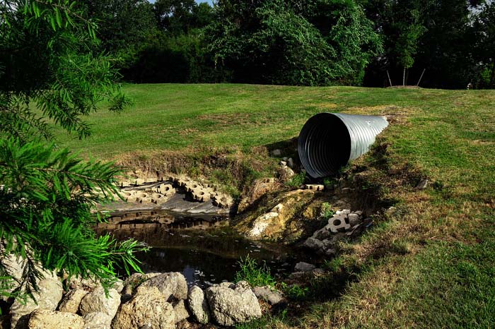 The Pros and Cons of Sewage Treatment