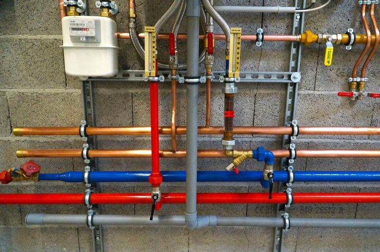 What Type of Plumbing Is Used in Commercial Buildings?